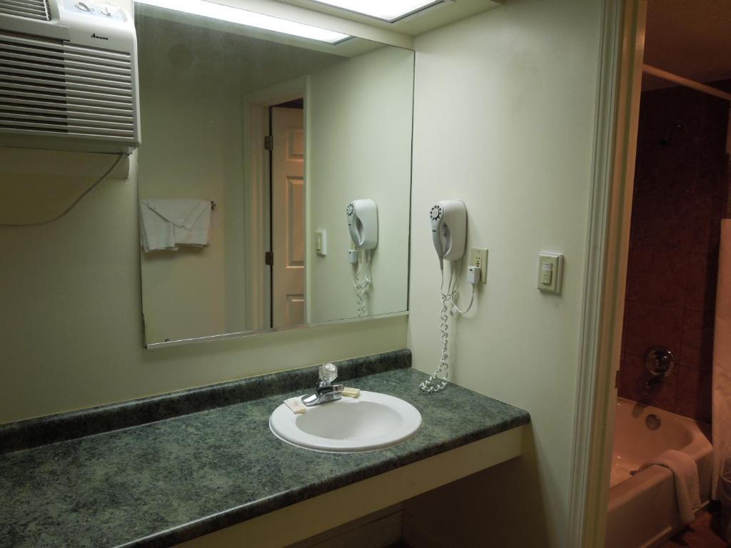 Wildwood Inn ฟลอเรนซ์ ภายนอก รูปภาพ